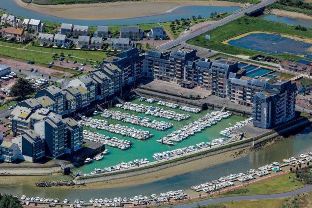 Les Marines Apartman Courseulles-sur-Mer Kültér fotó
